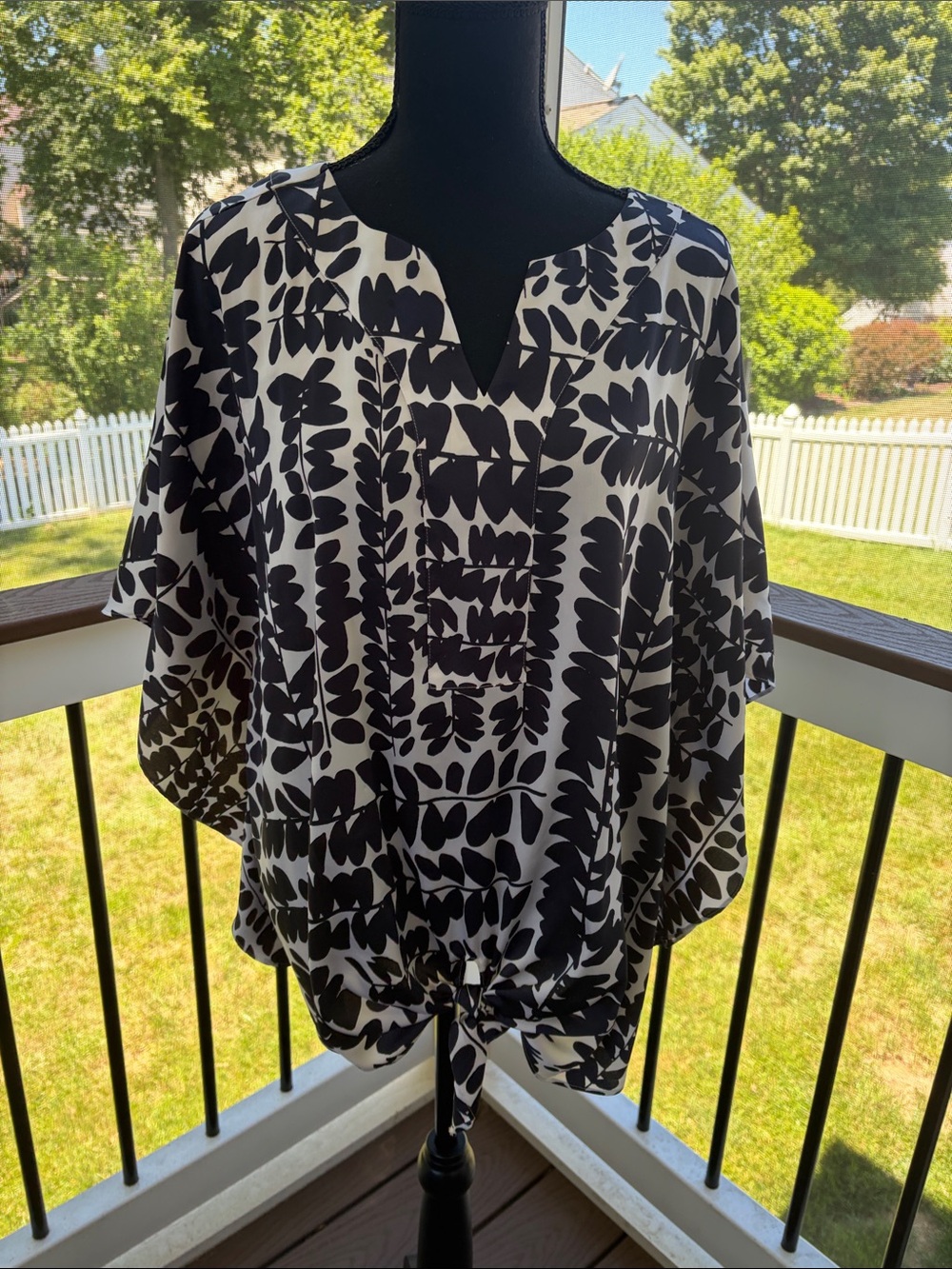 Chico's Navy & White Leaf-Print Tie-Front Blouse